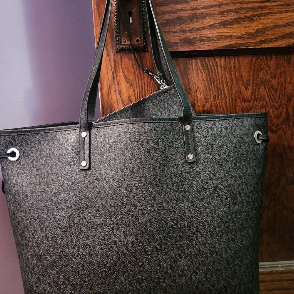 SAVED for firstdownkicks: Michael kors Black & Gray Signature Print Tote - Picture 7 of 12